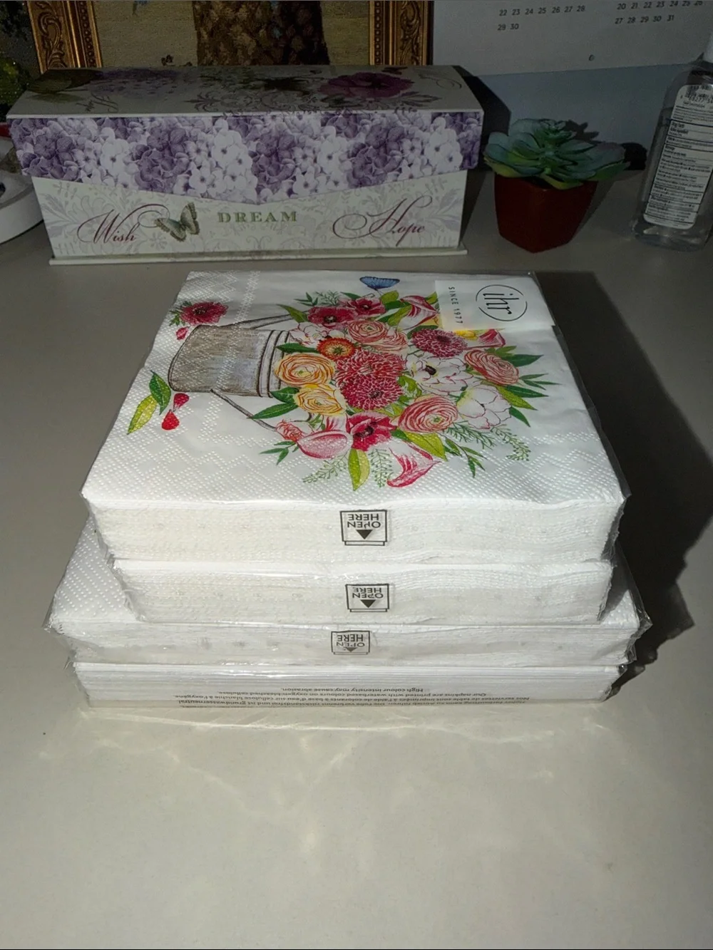 ihr White Pink Yellow Green Watering Can Floral Bouquet Napkins x 4 packs
